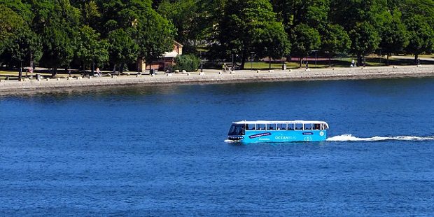 Un bus amphibie pour visiter Paris !